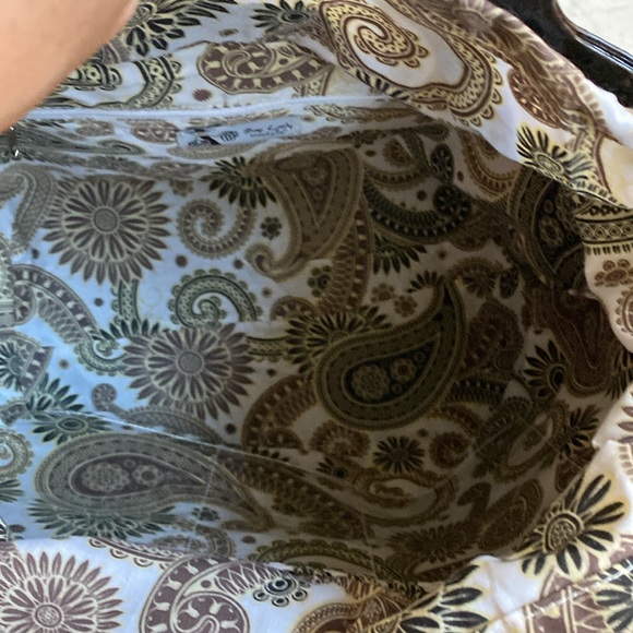 XL Paisley and Faux Alligator Trimmed Tote - Picture 7 of 10